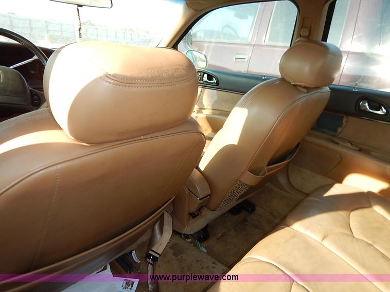 image for item I5453 1996 Lincoln Continental