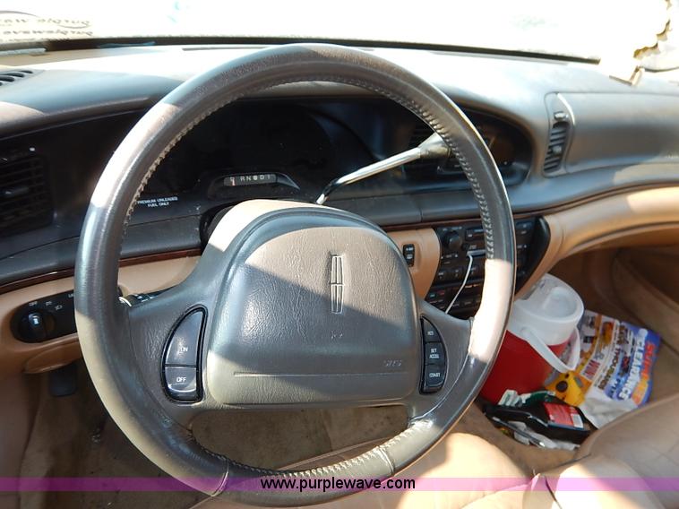 image for item I5453 1996 Lincoln Continental