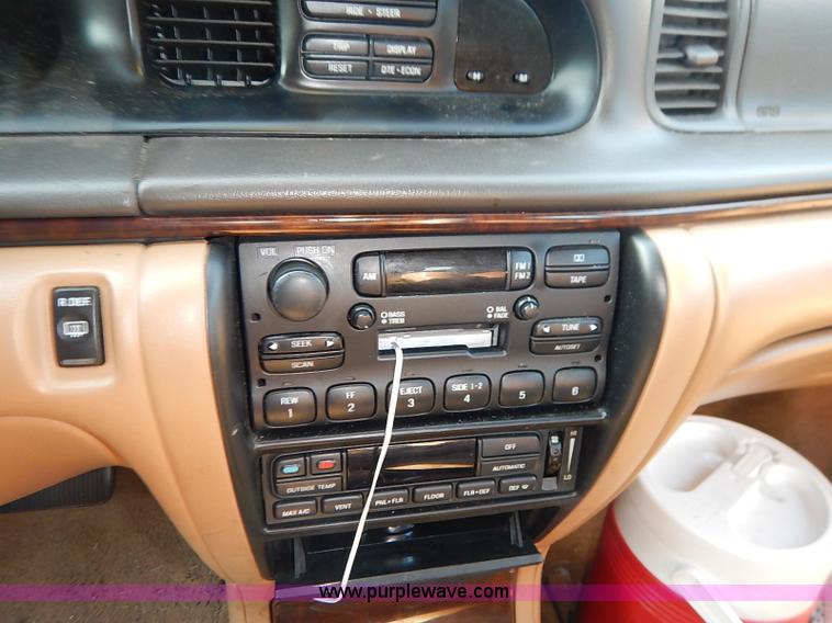 image for item I5453 1996 Lincoln Continental