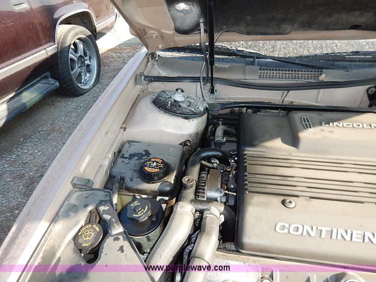 image for item I5453 1996 Lincoln Continental