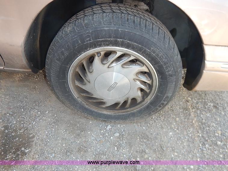 image for item I5453 1996 Lincoln Continental