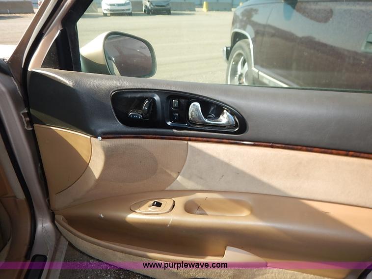 image for item I5453 1996 Lincoln Continental