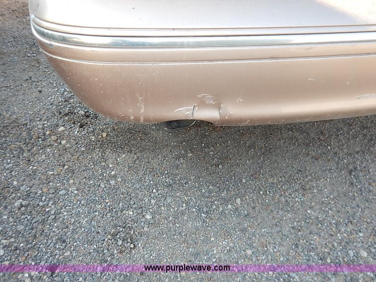 image for item I5453 1996 Lincoln Continental