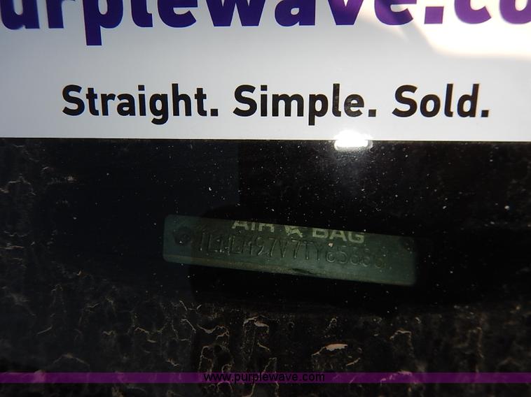 image for item I5453 1996 Lincoln Continental