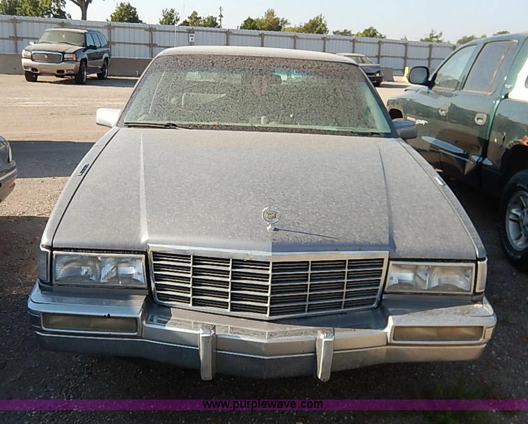 image for item I5454 1991 Cadillac DeVille