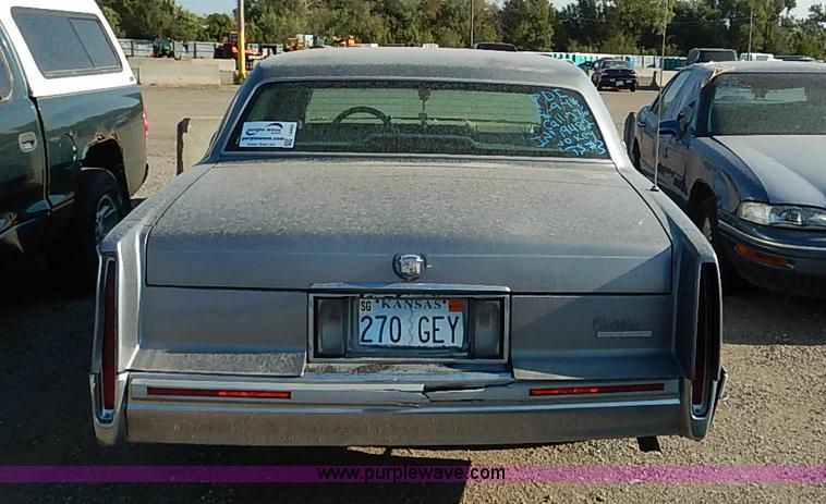 image for item I5454 1991 Cadillac DeVille
