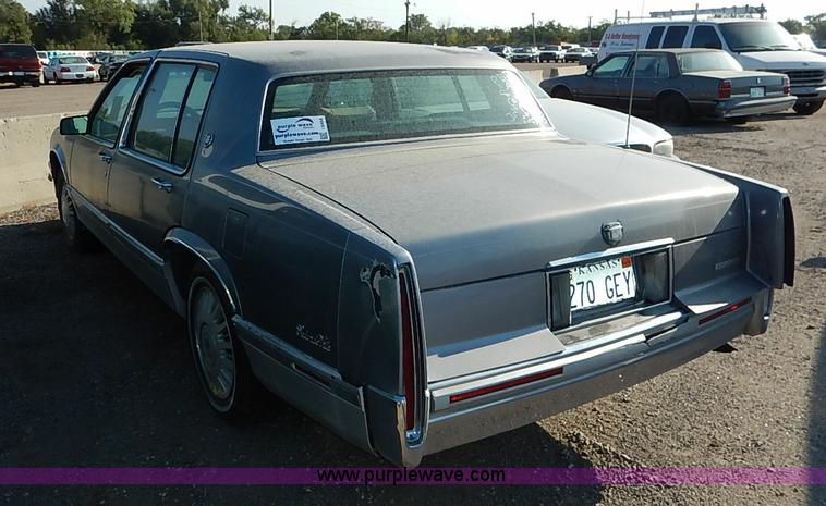 image for item I5454 1991 Cadillac DeVille