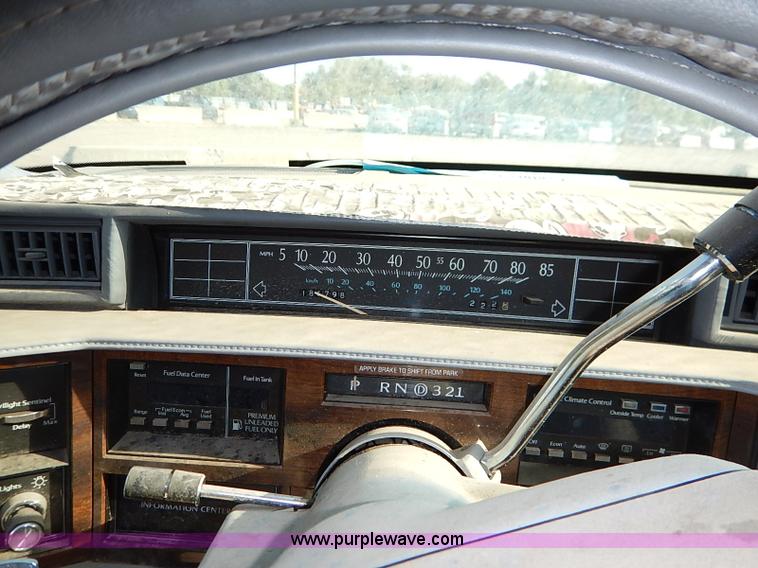 image for item I5454 1991 Cadillac DeVille