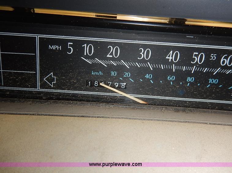 image for item I5454 1991 Cadillac DeVille