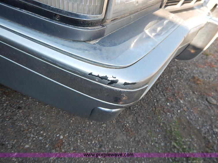 image for item I5454 1991 Cadillac DeVille