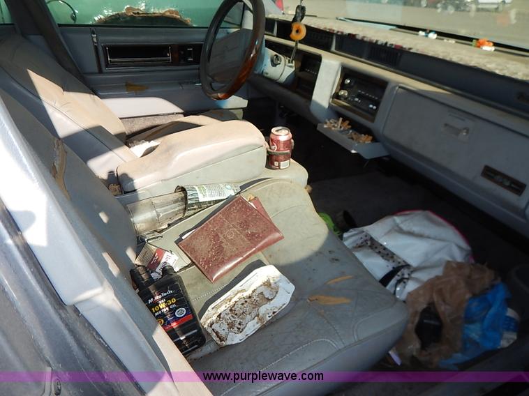 image for item I5454 1991 Cadillac DeVille