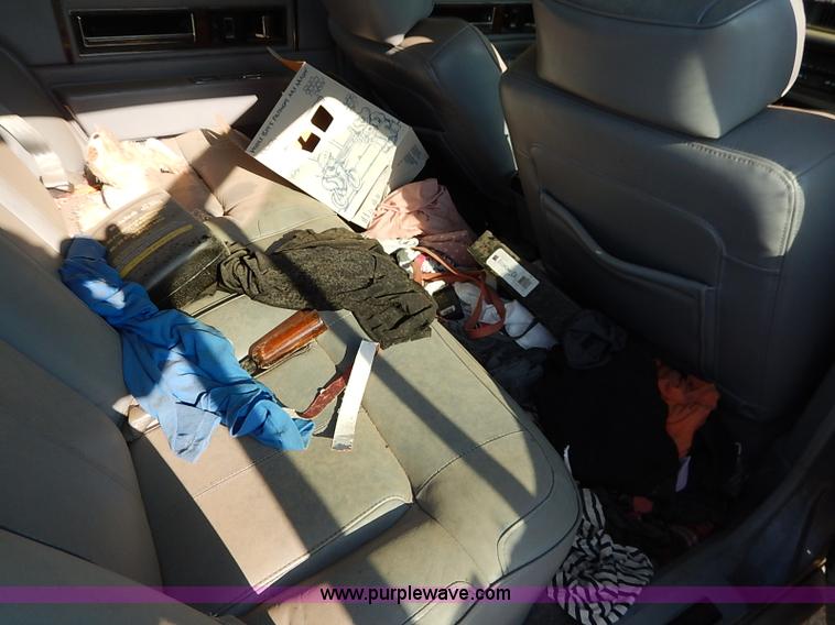 image for item I5454 1991 Cadillac DeVille