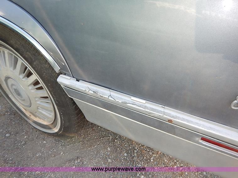image for item I5454 1991 Cadillac DeVille