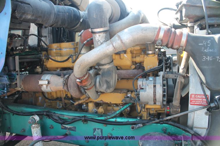 image for item AJ9312 1991 Kenworth T600 semi truck