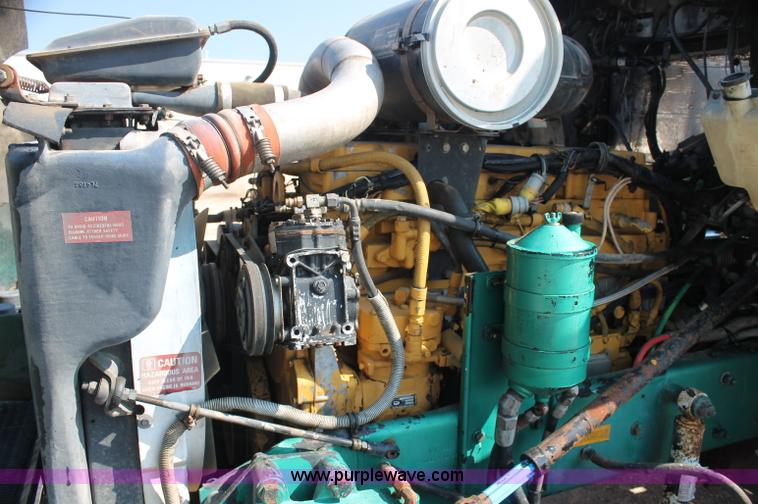 image for item AJ9312 1991 Kenworth T600 semi truck