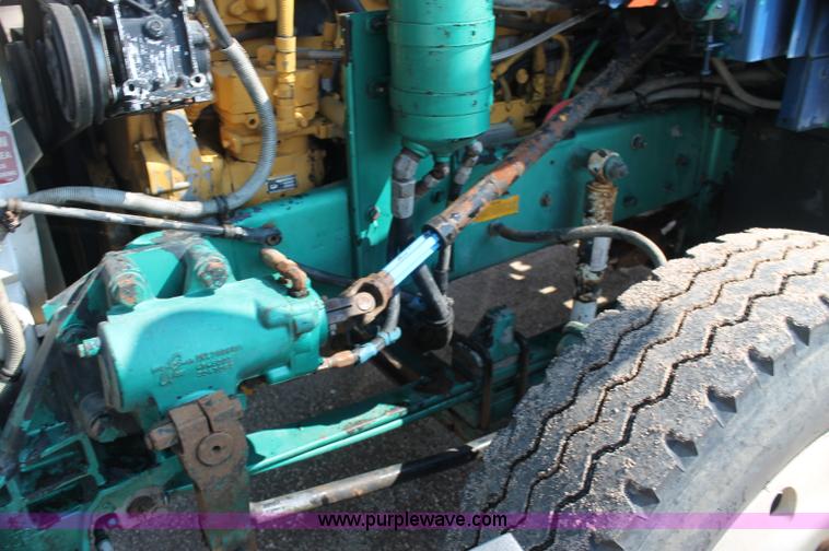 image for item AJ9312 1991 Kenworth T600 semi truck