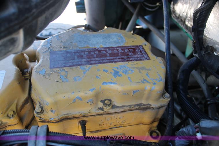 image for item AJ9312 1991 Kenworth T600 semi truck