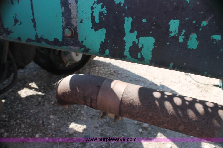 image for item AJ9312 1991 Kenworth T600 semi truck