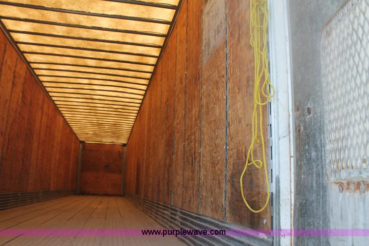 image for item E4295 1994 Wabash SA102.3CW dry van trailer