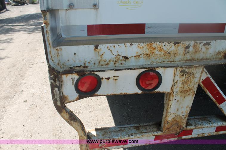 image for item E4296 1998 Wabash P-102CW dry van trailer