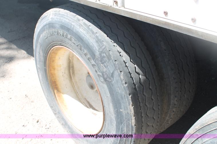 image for item E4296 1998 Wabash P-102CW dry van trailer