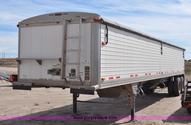 image for item F2060 2007 Timpte double hopper bottom grain trailer