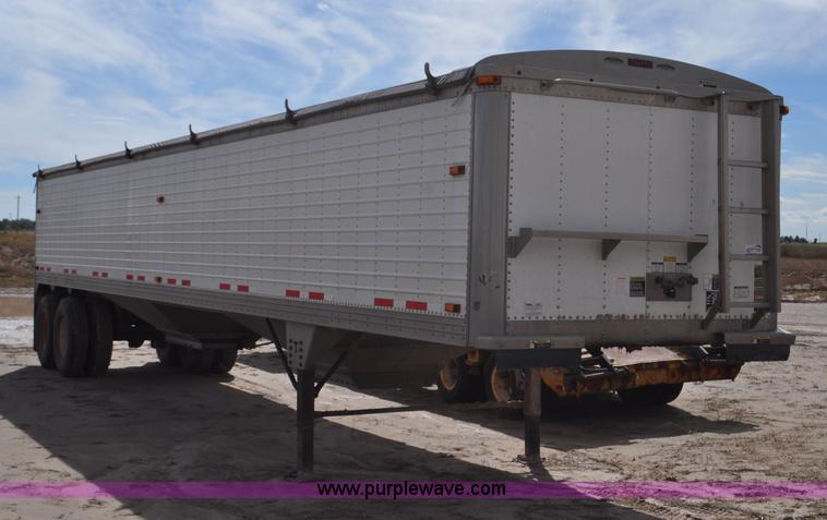 image for item F2060 2007 Timpte double hopper bottom grain trailer