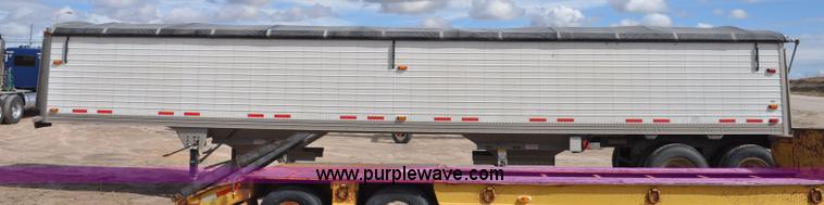 image for item F2060 2007 Timpte double hopper bottom grain trailer