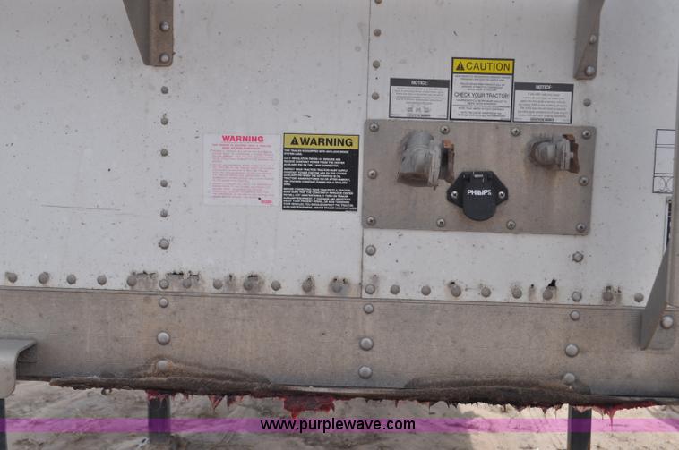 image for item F2060 2007 Timpte double hopper bottom grain trailer