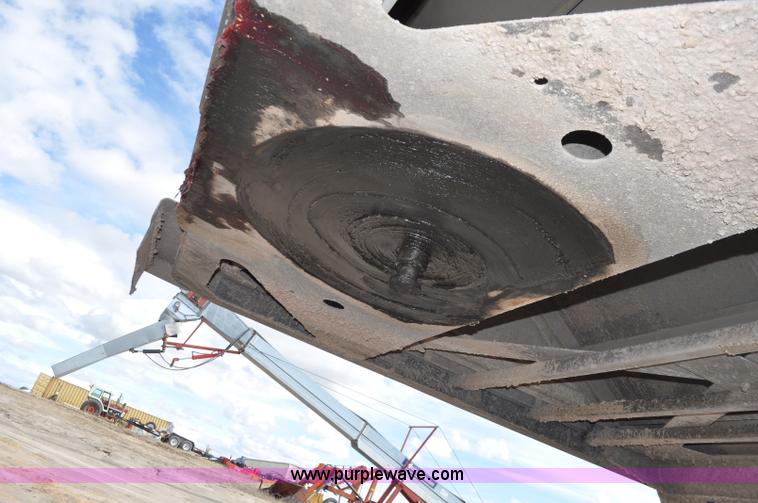 image for item F2060 2007 Timpte double hopper bottom grain trailer