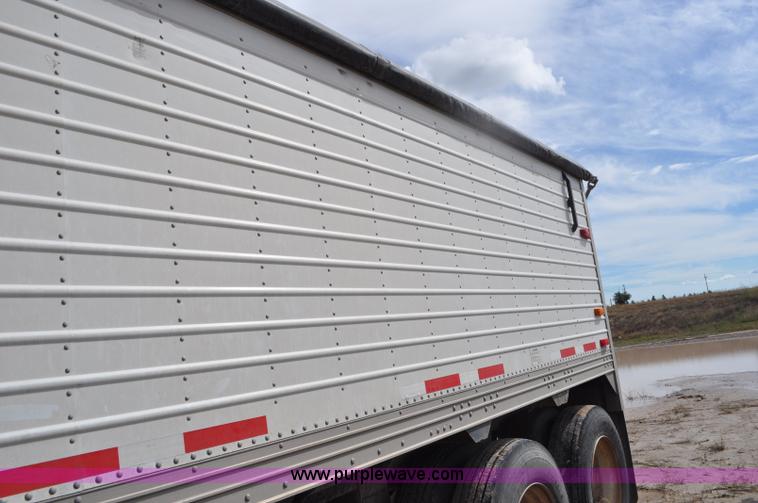 image for item F2060 2007 Timpte double hopper bottom grain trailer