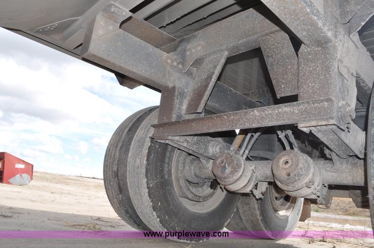 image for item F2060 2007 Timpte double hopper bottom grain trailer