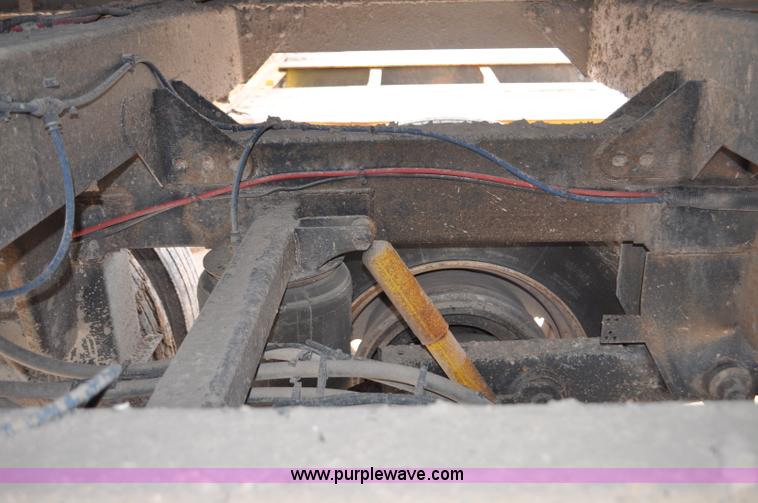 image for item F2060 2007 Timpte double hopper bottom grain trailer