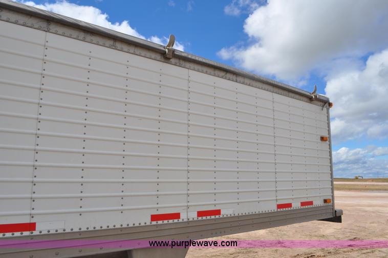 image for item F2060 2007 Timpte double hopper bottom grain trailer