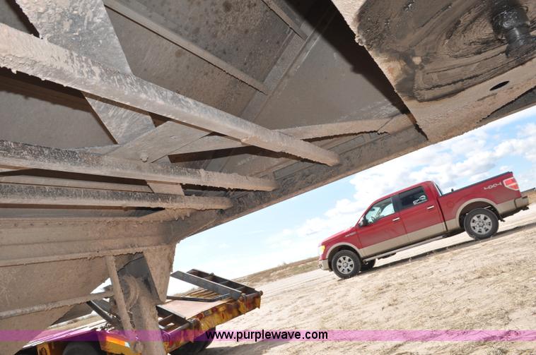 image for item F2060 2007 Timpte double hopper bottom grain trailer