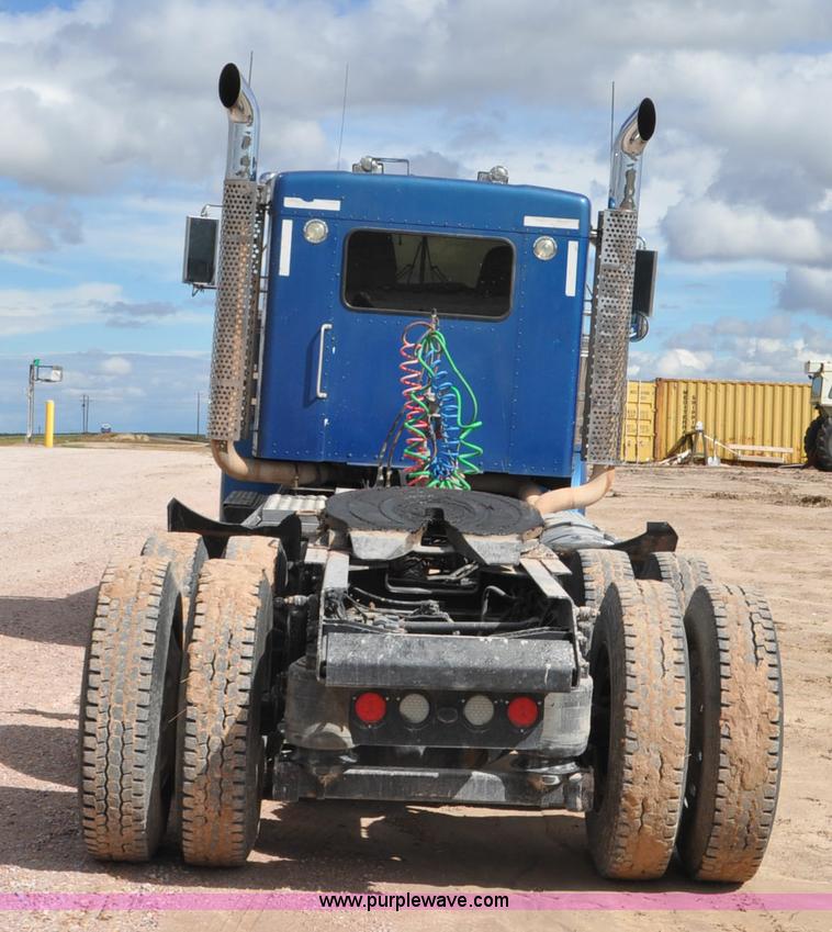 image for item F2061 2008 Kenworth W900 semi truck
