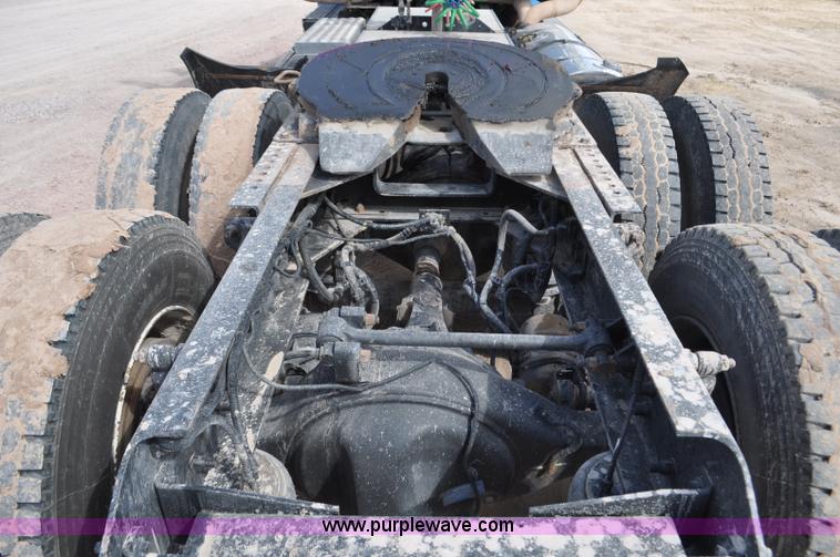 image for item F2061 2008 Kenworth W900 semi truck