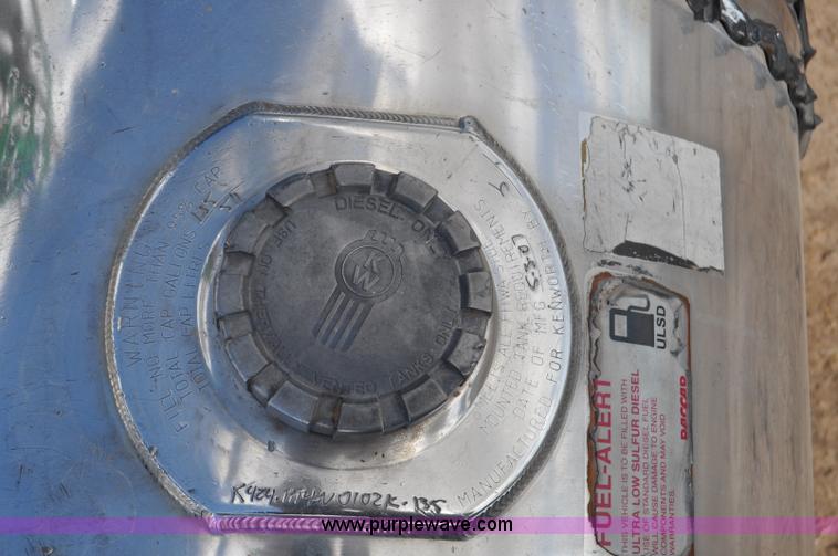 image for item F2061 2008 Kenworth W900 semi truck