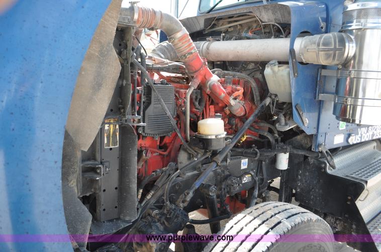 image for item F2061 2008 Kenworth W900 semi truck