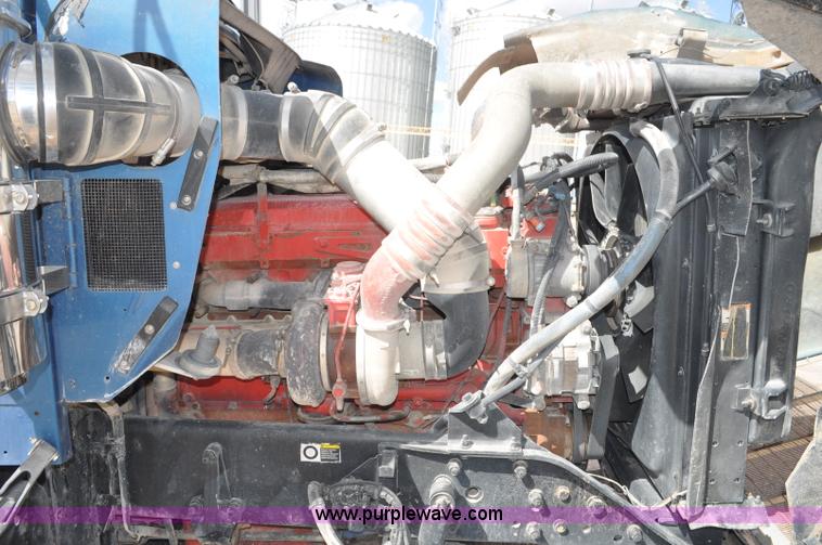 image for item F2061 2008 Kenworth W900 semi truck