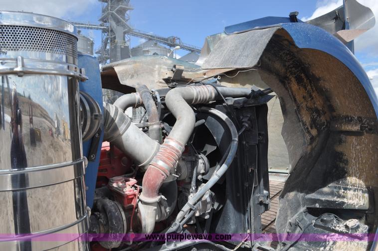 image for item F2061 2008 Kenworth W900 semi truck