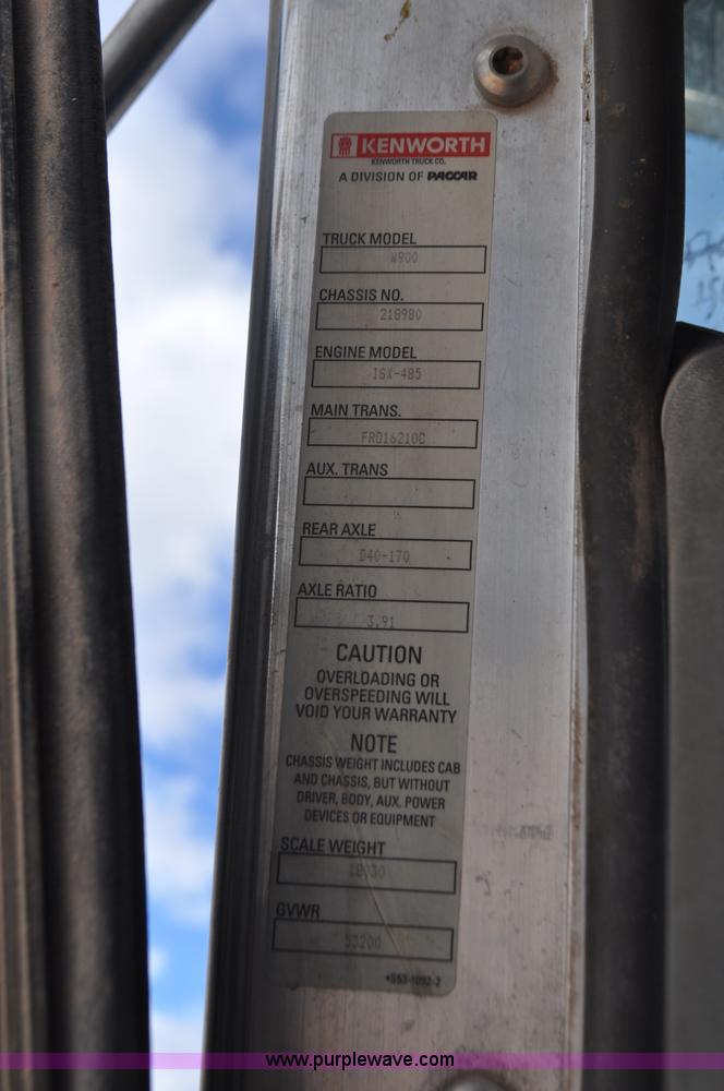 image for item F2061 2008 Kenworth W900 semi truck