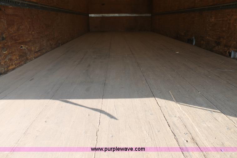 image for item H1718 2004 Chevrolet C6500 box truck