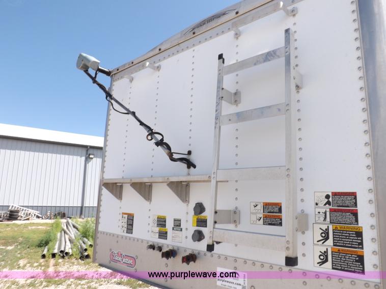 image for item H9164 2000 Wilson DWH 400 Pace Setter double hopper grain trailer