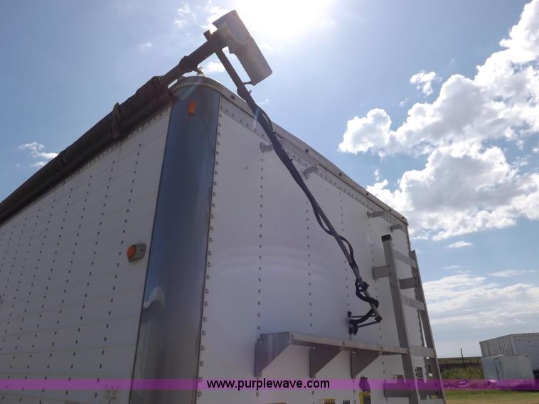 image for item H9164 2000 Wilson DWH 400 Pace Setter double hopper grain trailer
