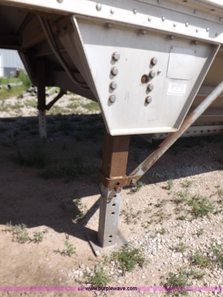 image for item H9164 2000 Wilson DWH 400 Pace Setter double hopper grain trailer