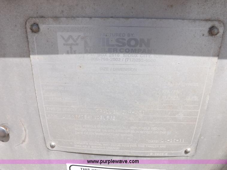 image for item H9164 2000 Wilson DWH 400 Pace Setter double hopper grain trailer