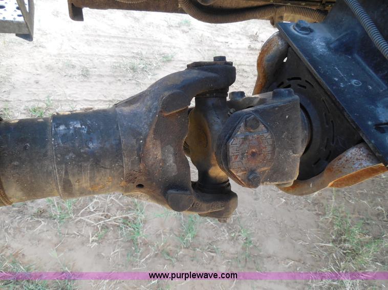 image for item I3349 2006 Freightliner Columbia semi truck