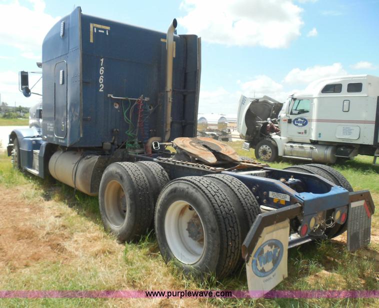 image for item I3350 1998 Peterbilt 377 semi truck