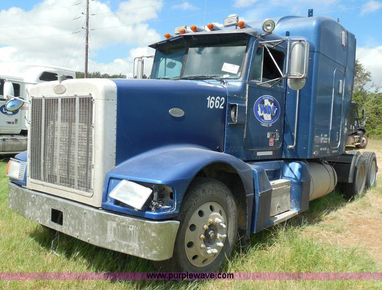 image for item I3350 1998 Peterbilt 377 semi truck